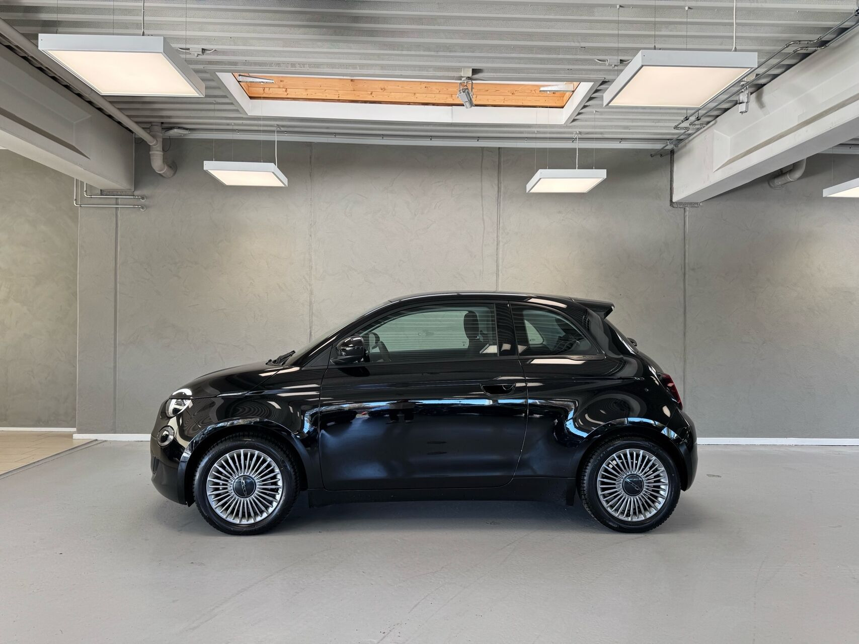 Sort Fiat 500e fra 2023