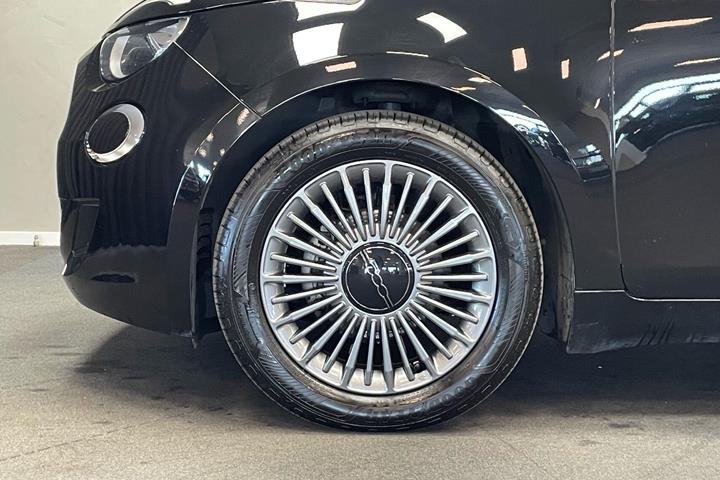 Sort Fiat 500e fra 2023