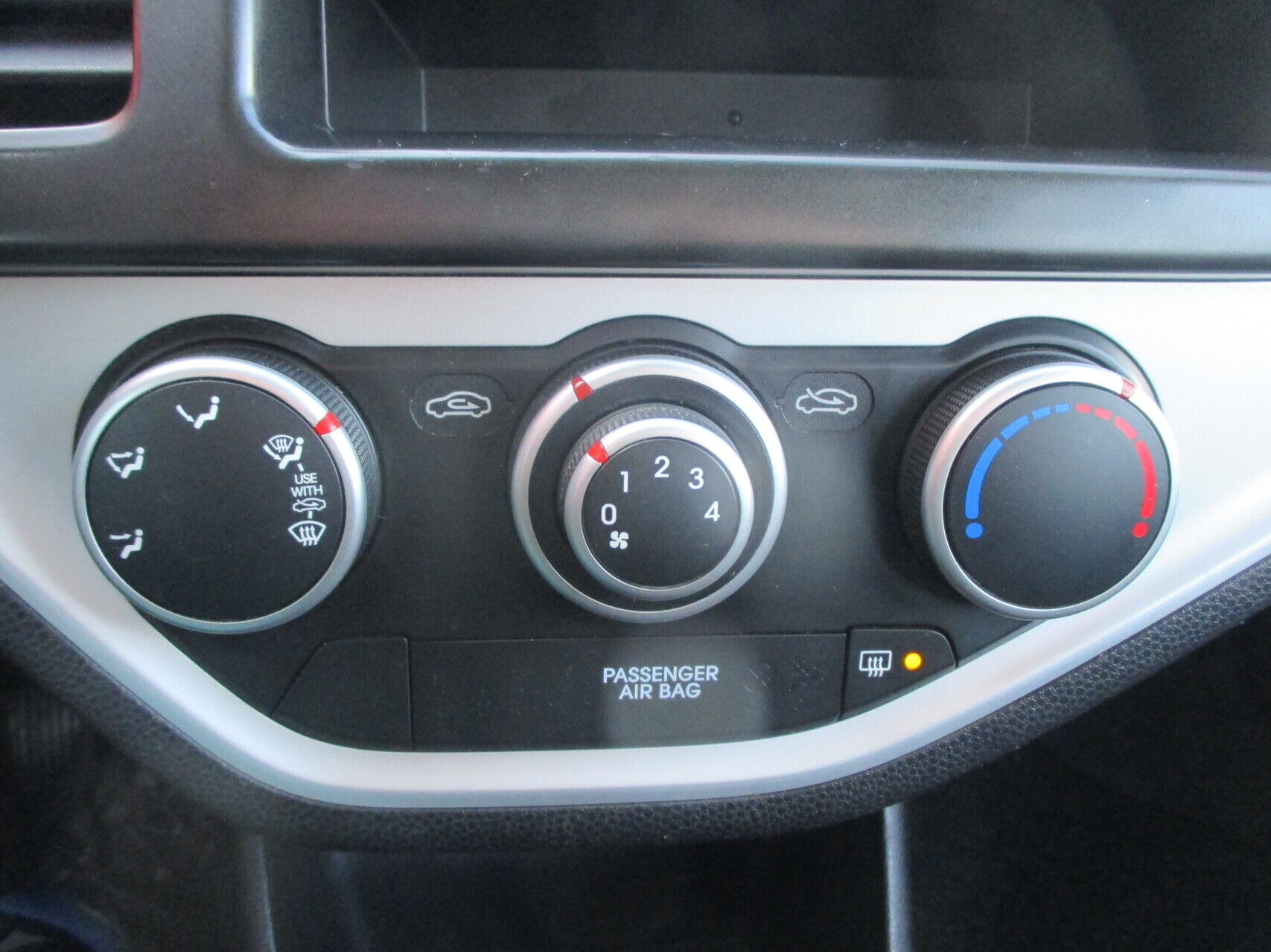Hvid Kia Picanto fra 2012