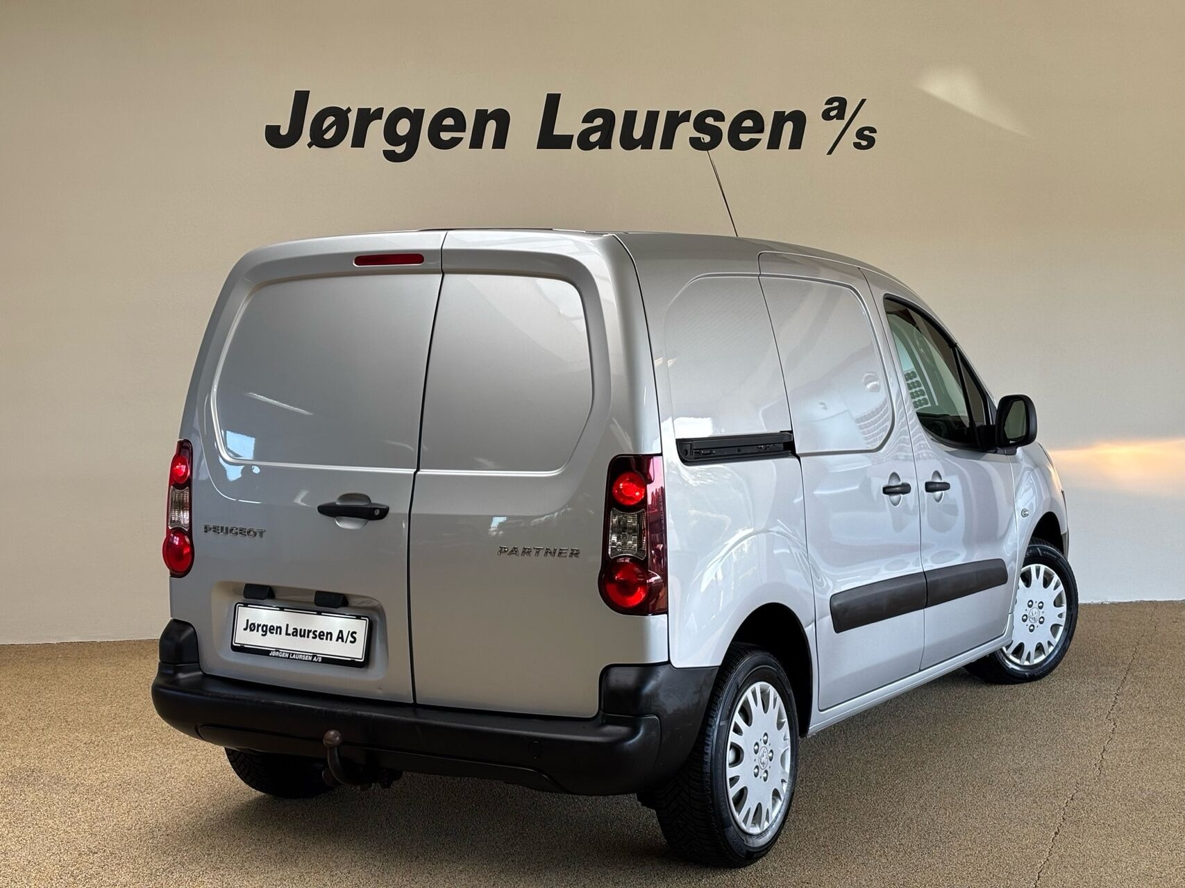 Sølv Peugeot Partner fra 2018