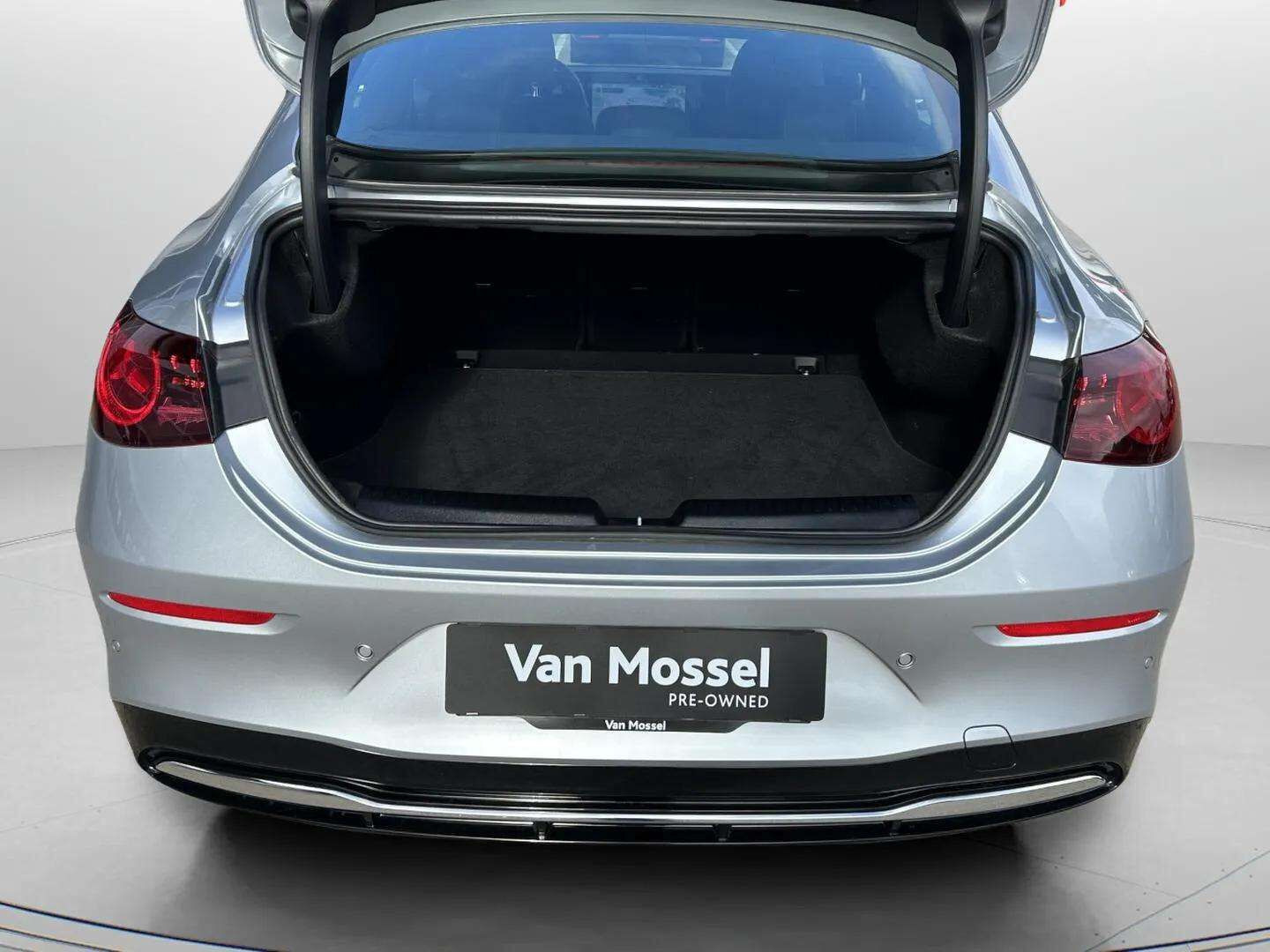 Sølv Mercedes CLA200 fra 2026