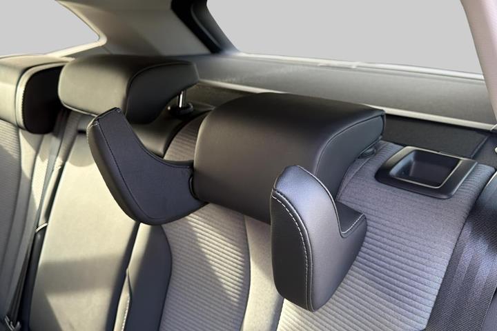 Blå Skoda Enyaq fra 2023