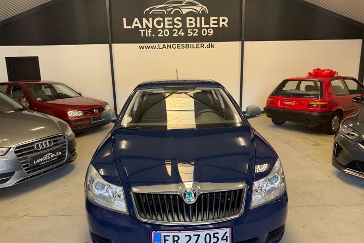 Blå Skoda Octavia fra 2011