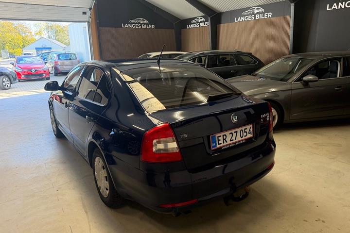 Blå Skoda Octavia fra 2011