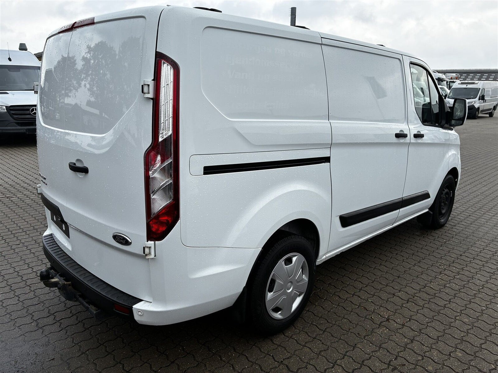 Hvid Ford Transit Custom 300 L1 fra 2023