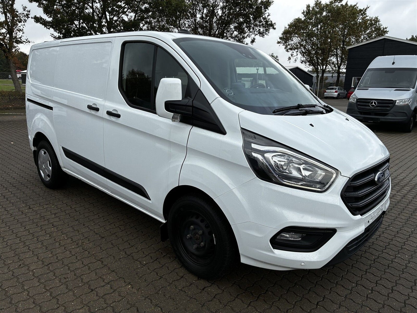 Hvid Ford Transit Custom 300 L1 fra 2023