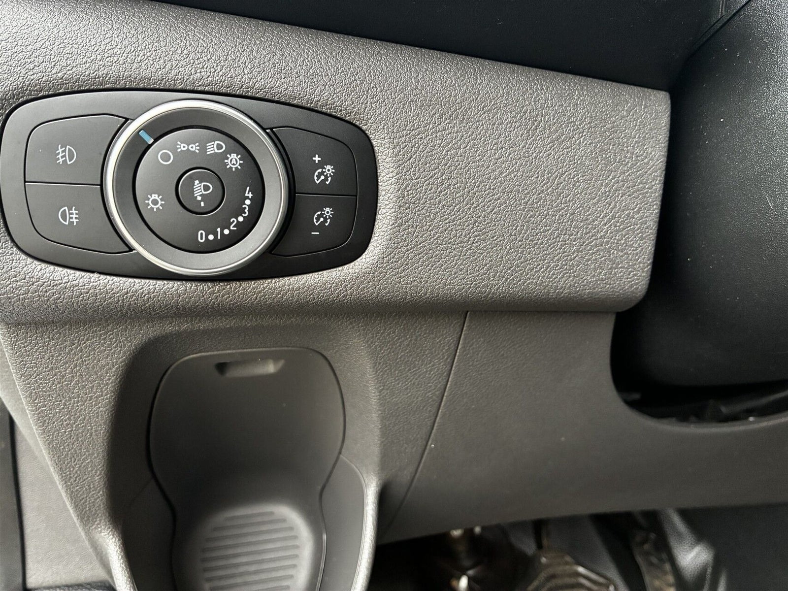 Hvid Ford Transit Custom 300 L1 fra 2023