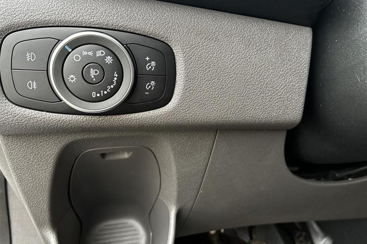 Hvid Ford Transit Custom 300 L1 fra 2023