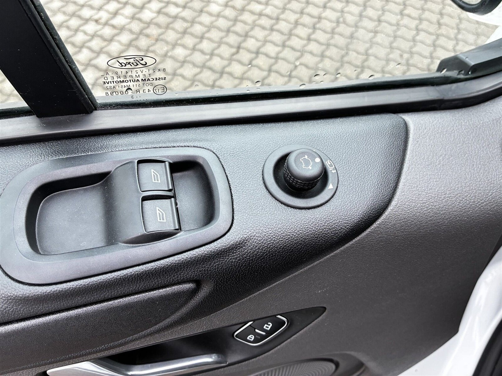 Hvid Ford Transit Custom 300 L1 fra 2023