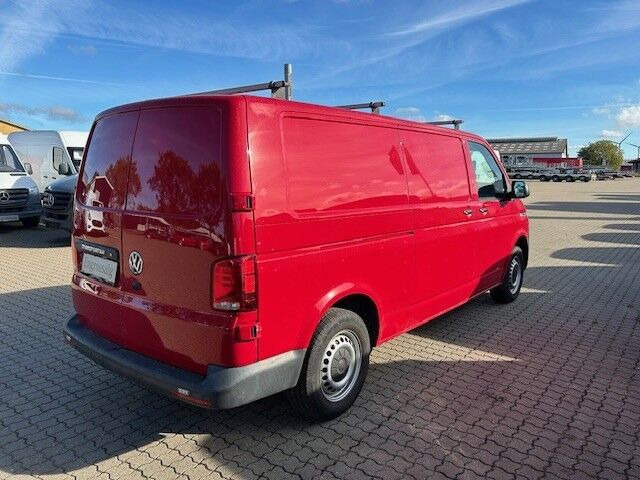 Rød VW Transporter fra 2020