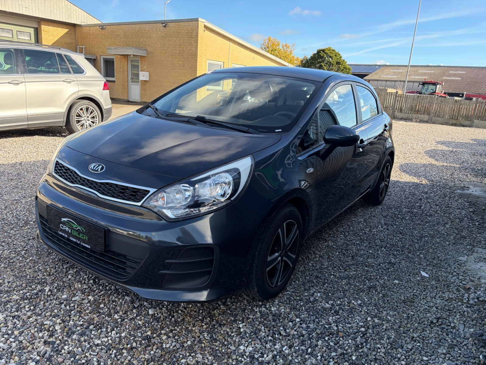 Blå Kia Rio fra 2015