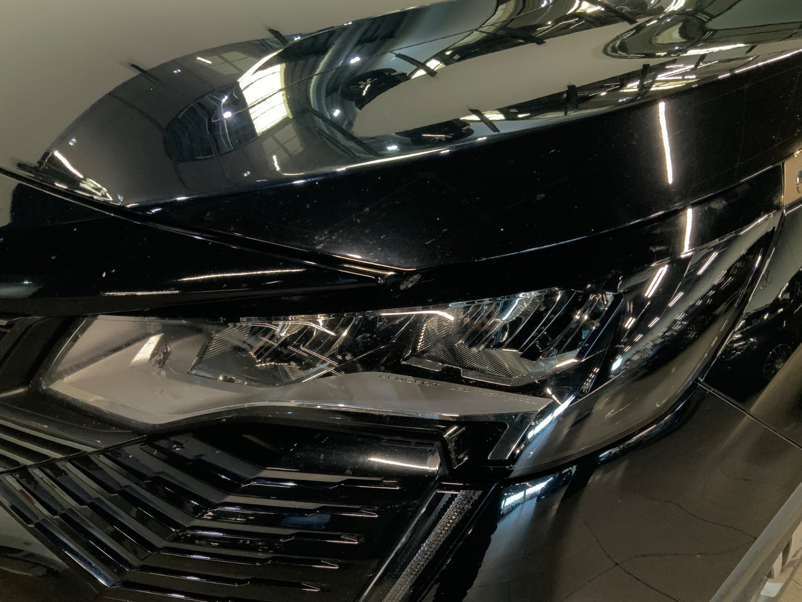 Sort Peugeot 3008 fra 2020