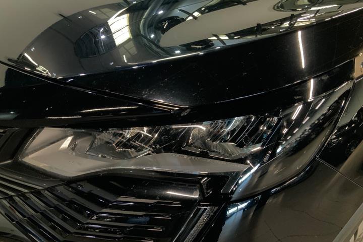 Sort Peugeot 3008 fra 2020