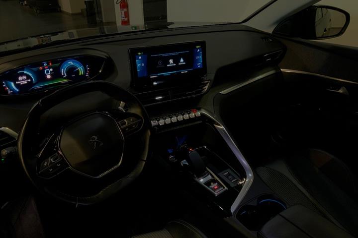 Sort Peugeot 3008 fra 2020