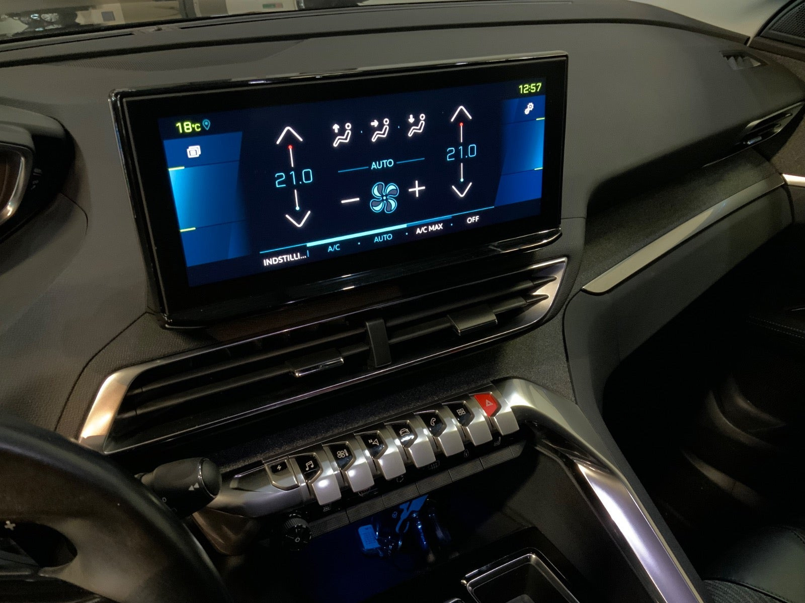 Sort Peugeot 3008 fra 2020