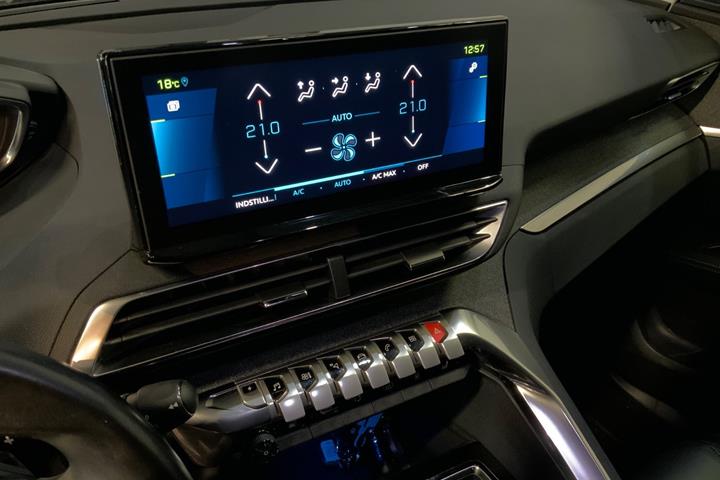 Sort Peugeot 3008 fra 2020