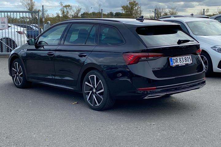Sort Skoda Octavia fra 2022
