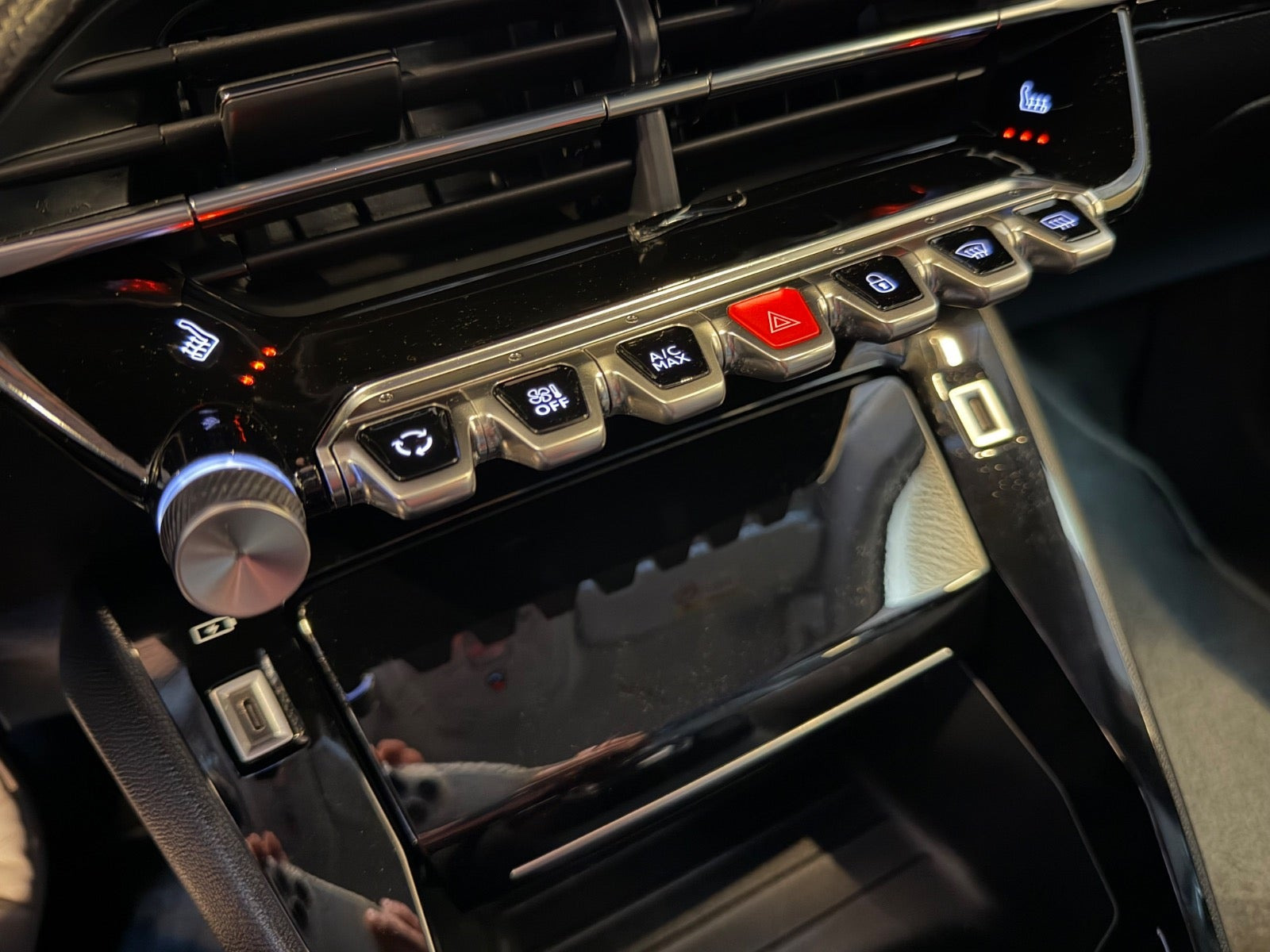 undefined Peugeot 2008 fra 2020