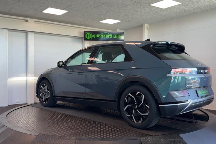 Blå Hyundai Ioniq 5 fra 2021