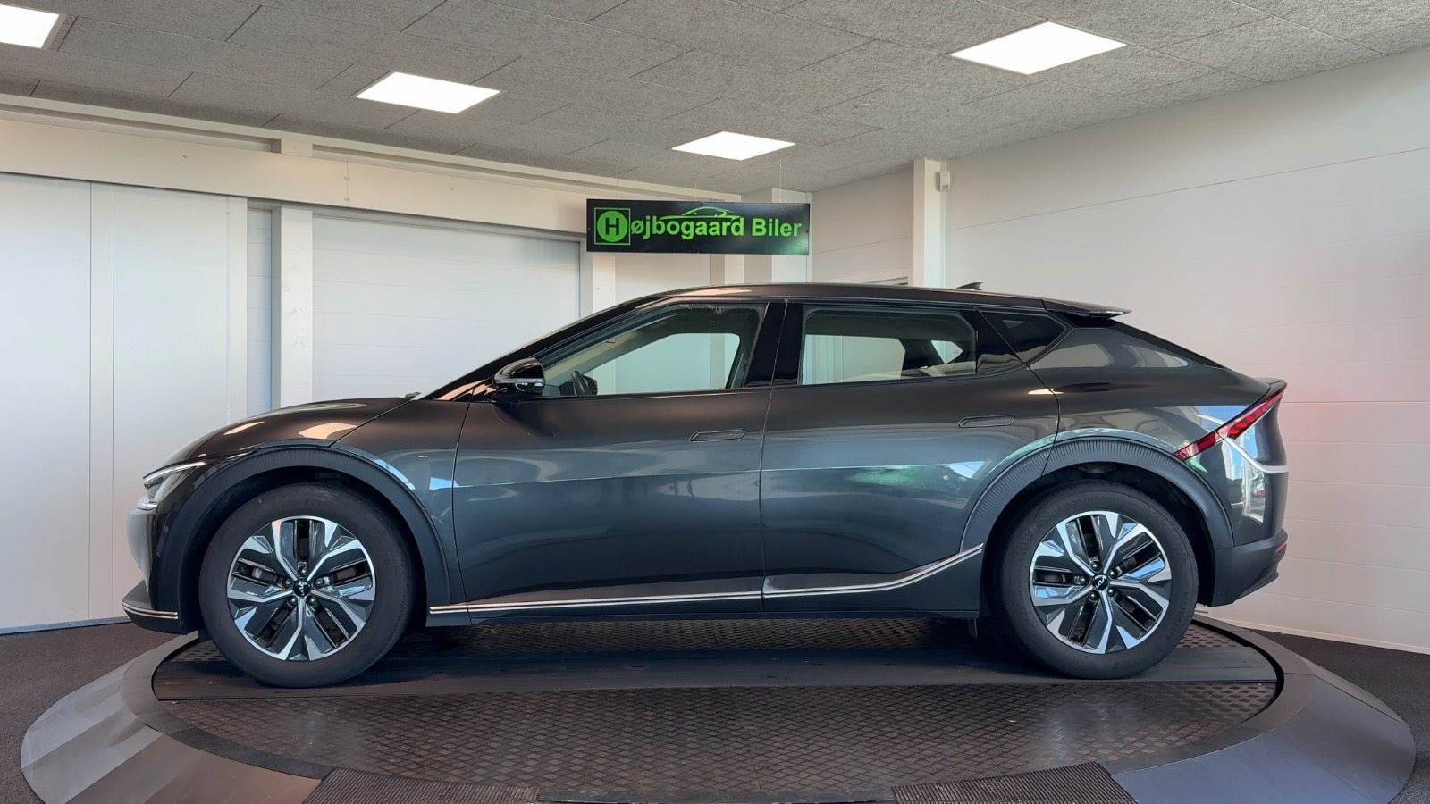 Grå Kia EV6 fra 2023