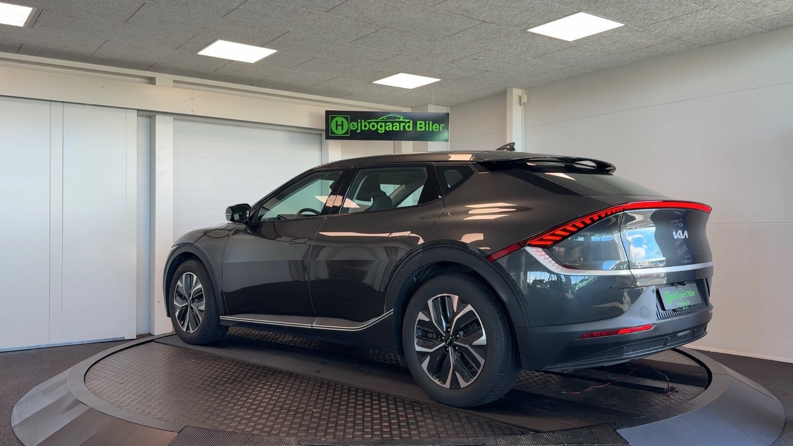 Grå Kia EV6 fra 2023