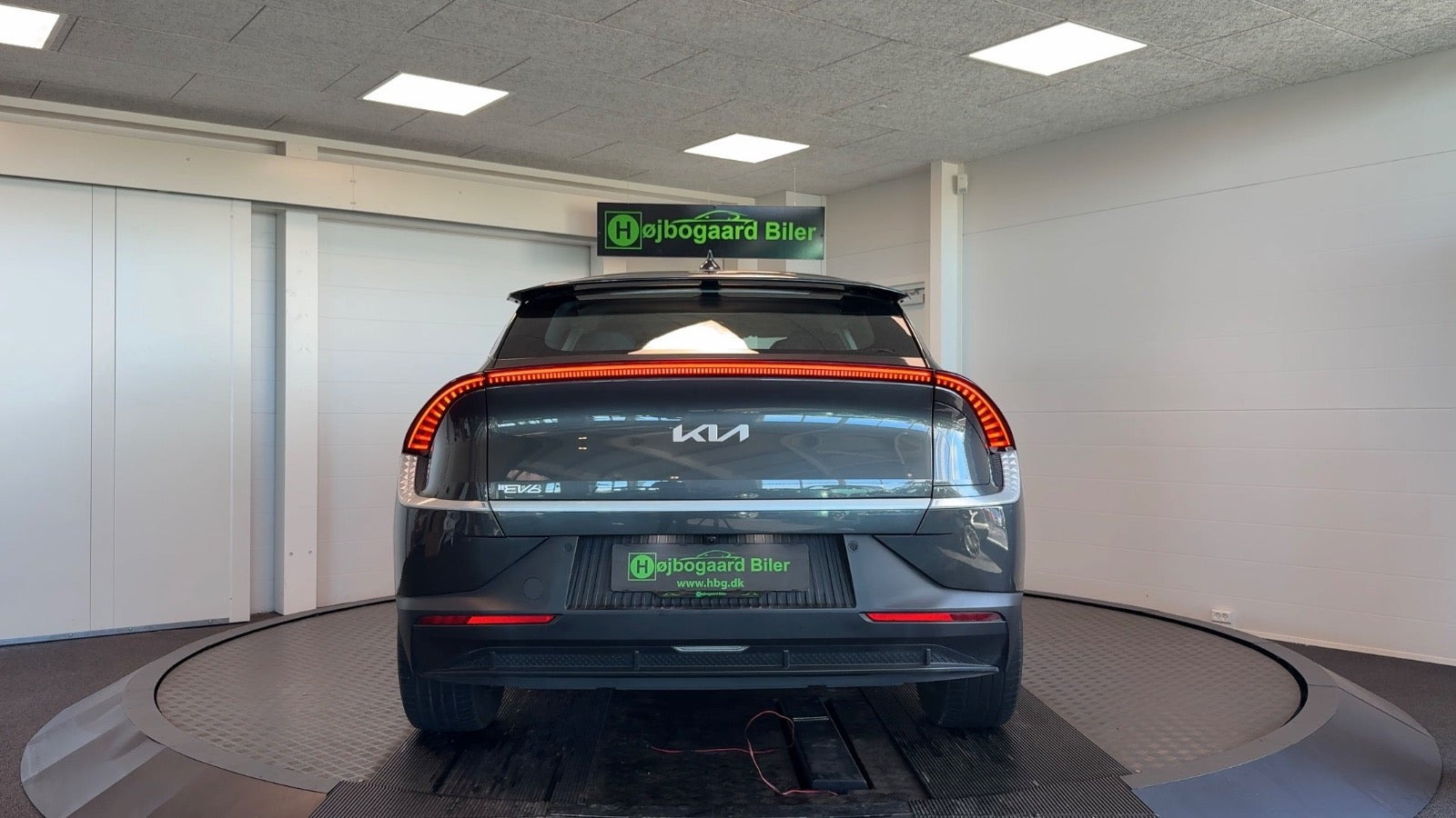 Grå Kia EV6 fra 2023