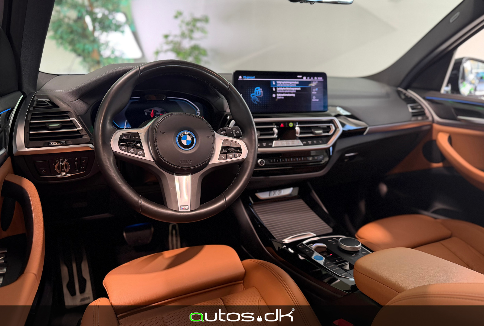 Blå BMW iX3 fra 2024