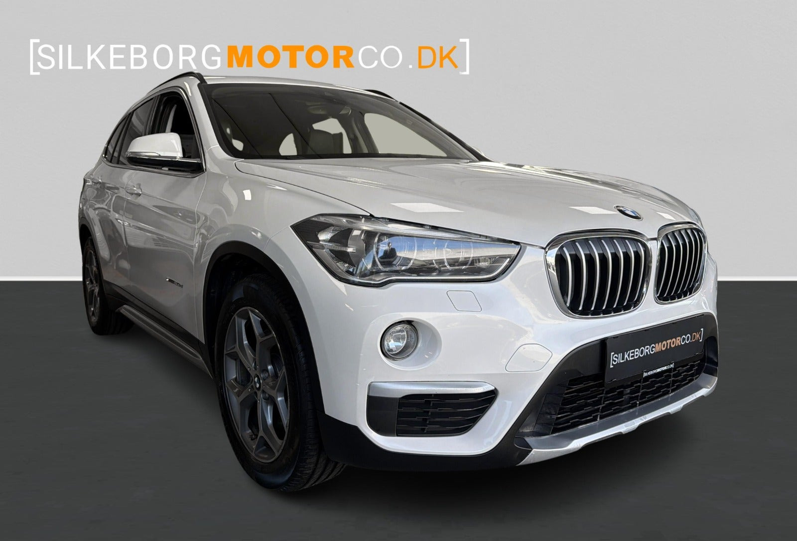 Hvid BMW X1 fra 2017
