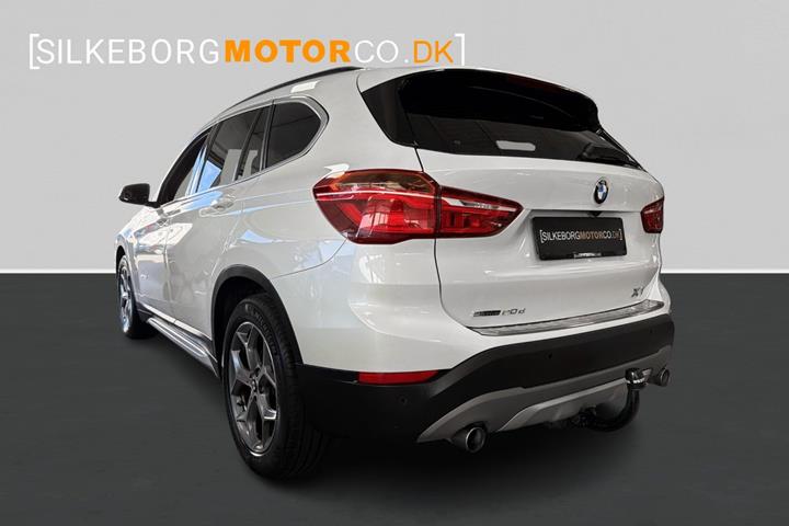 Hvid BMW X1 fra 2017