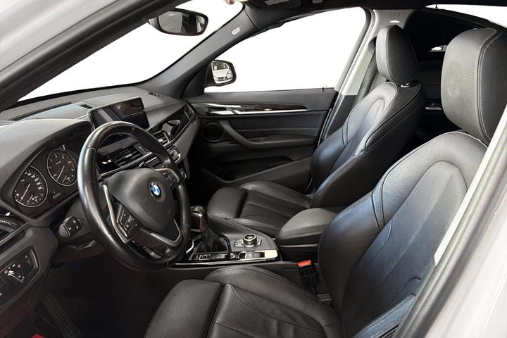 Hvid BMW X1 fra 2017