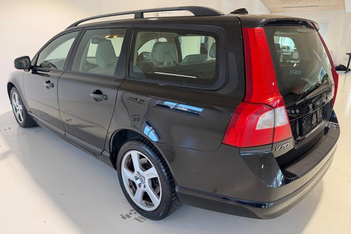Sort Volvo V70 fra 2010