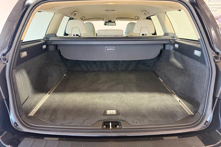 Sort Volvo V70 fra 2010