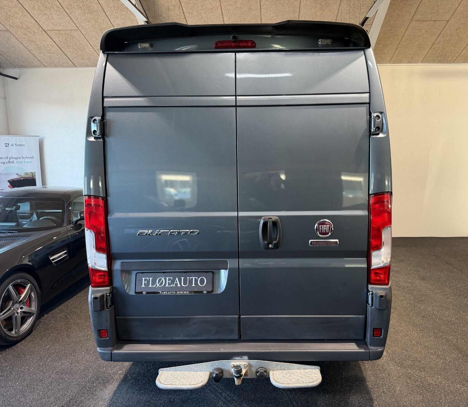 Blå Fiat Ducato 30 fra 2018