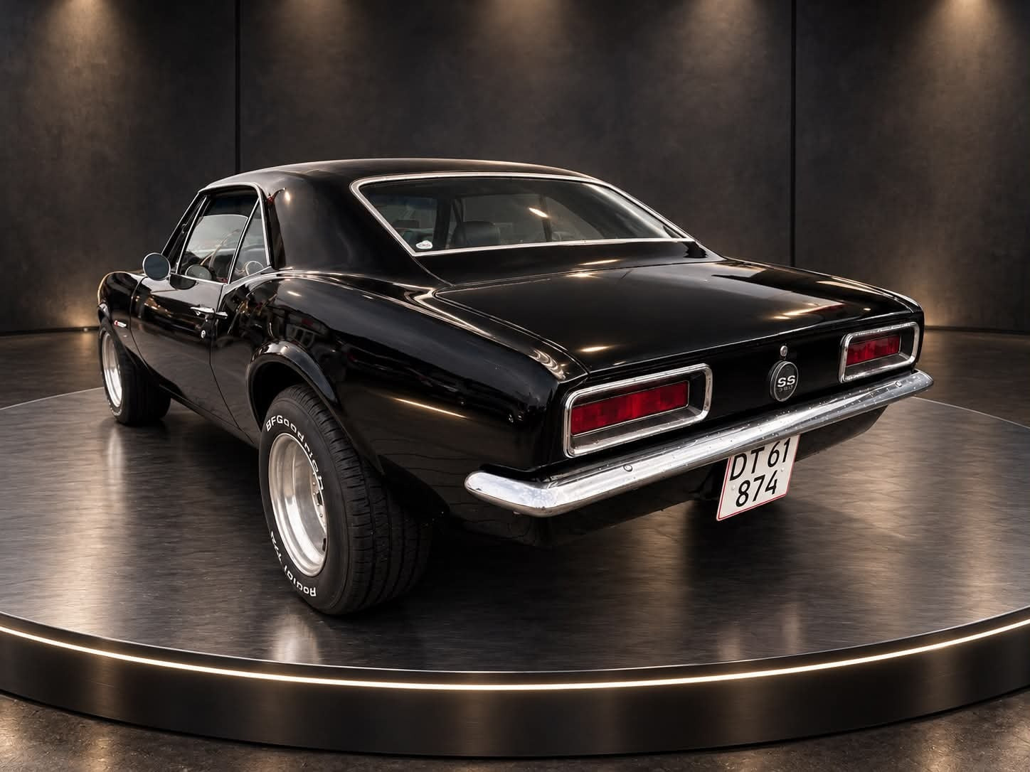 Sort Chevrolet Camaro fra 1967