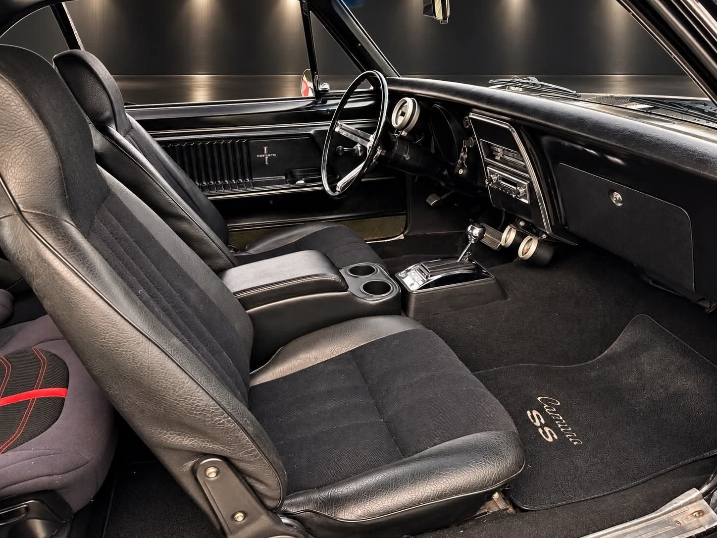 Sort Chevrolet Camaro fra 1967