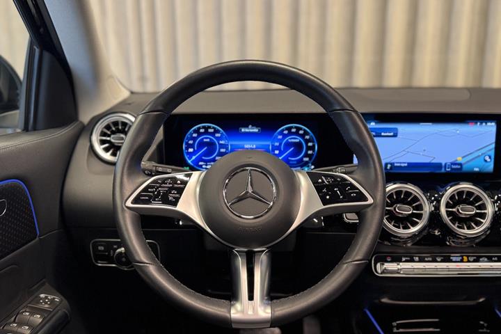 Sort Mercedes EQA250+ fra 2024