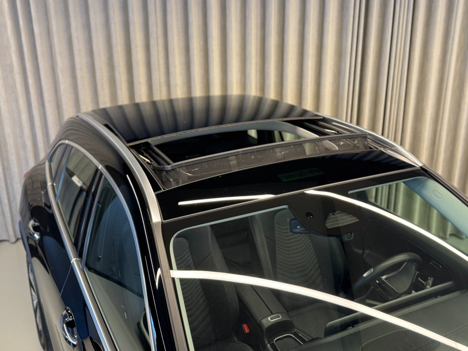 Sort Mercedes EQA250+ fra 2024