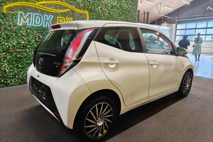 undefined Toyota Aygo fra 2015