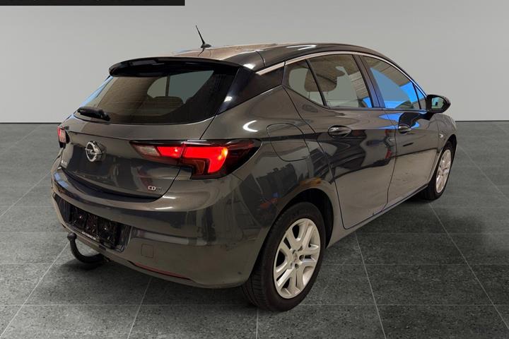 Grå Opel Astra fra 2016