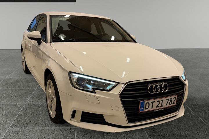 Hvid Audi A3 fra 2019