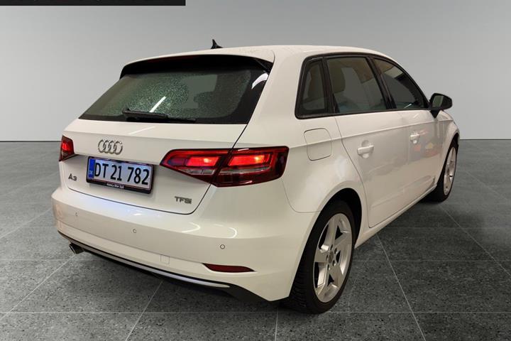 Hvid Audi A3 fra 2019