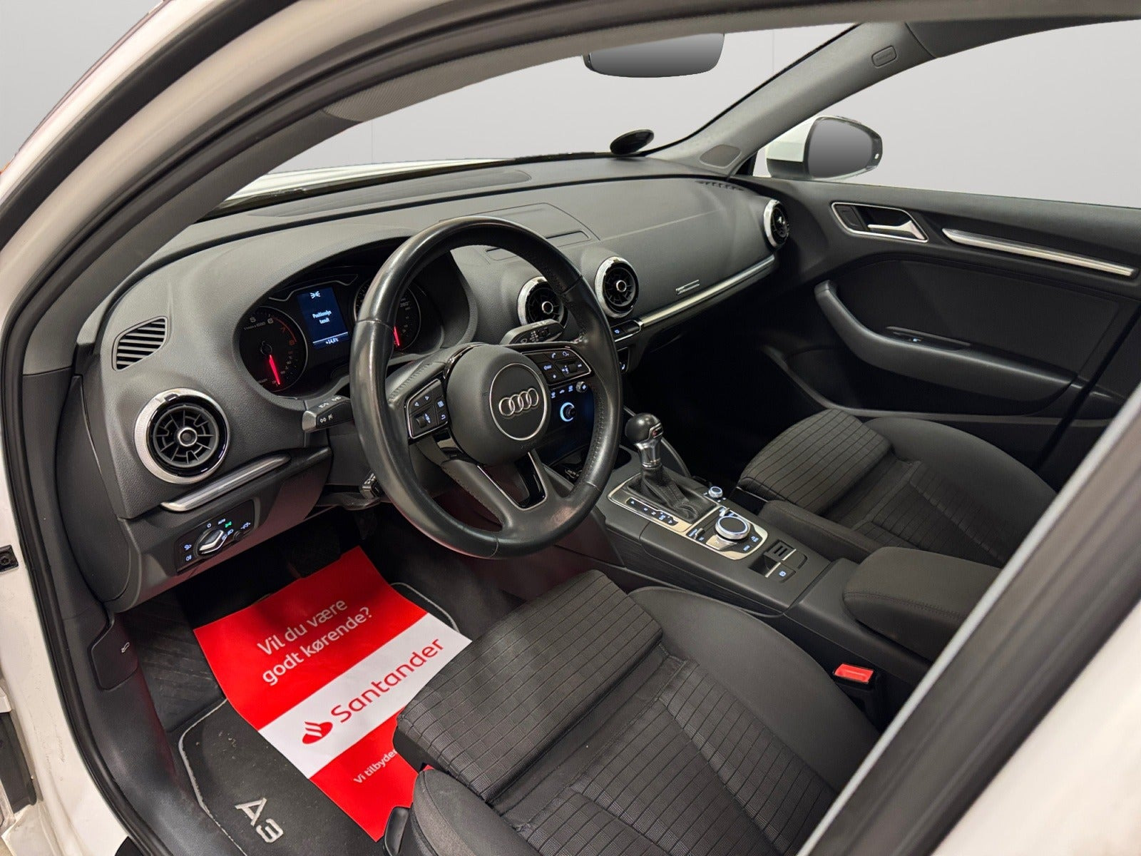 Hvid Audi A3 fra 2019