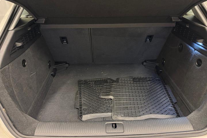 Hvid Audi A3 fra 2019