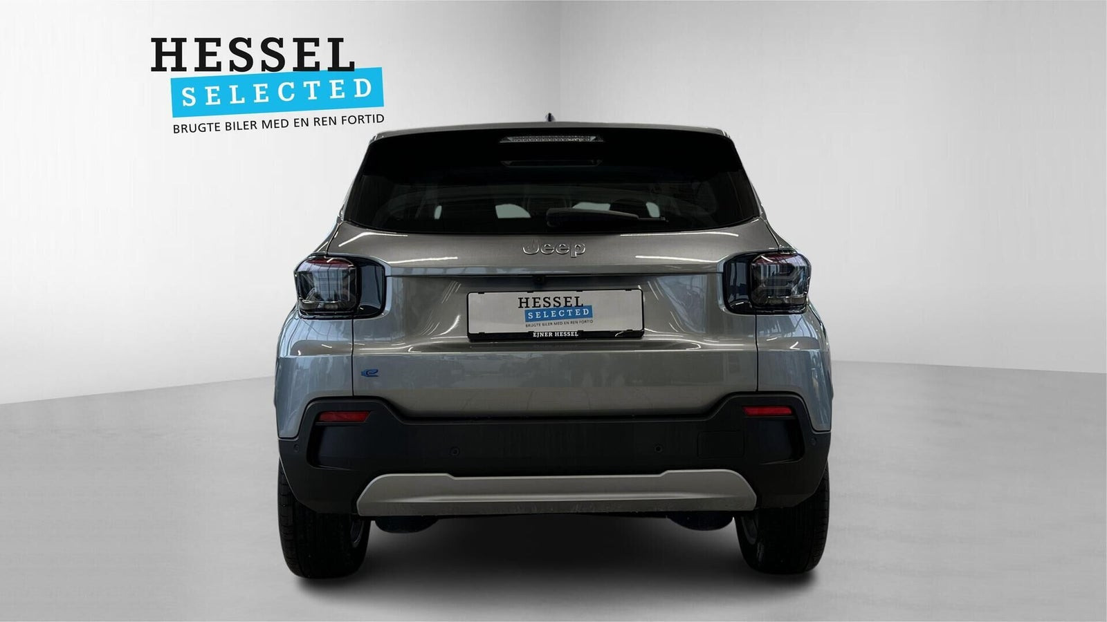 Grå Jeep Avenger fra 2025