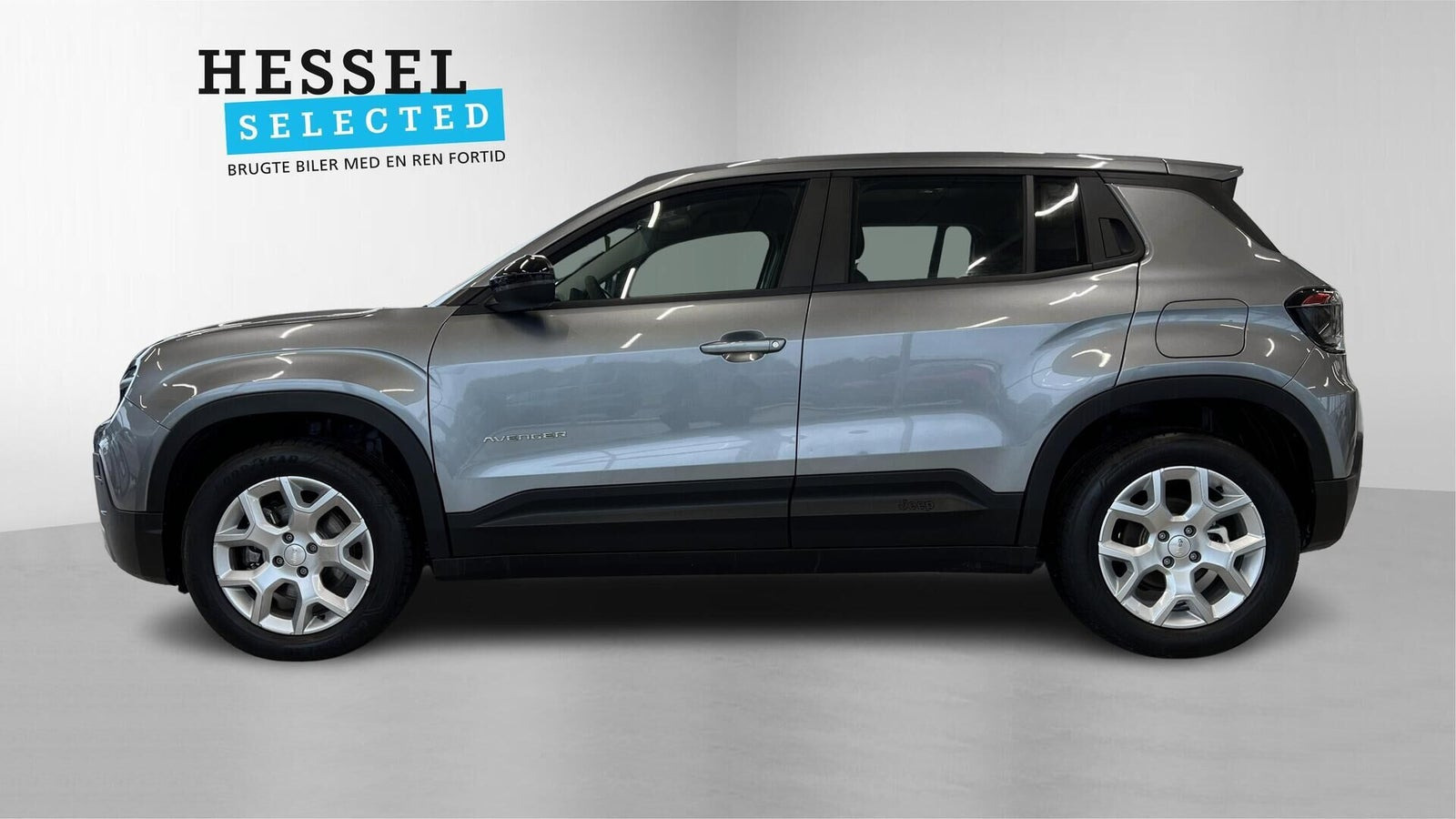 Grå Jeep Avenger fra 2025