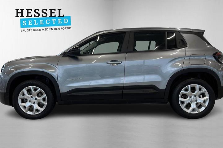 Grå Jeep Avenger fra 2025