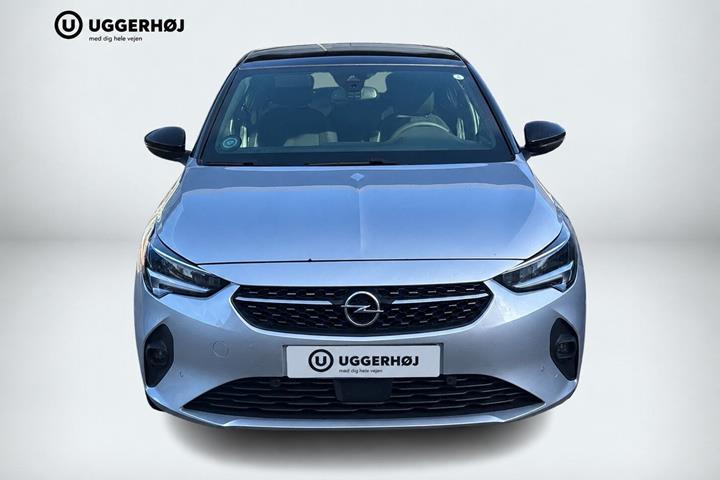 Sølv Opel Corsa fra 2023
