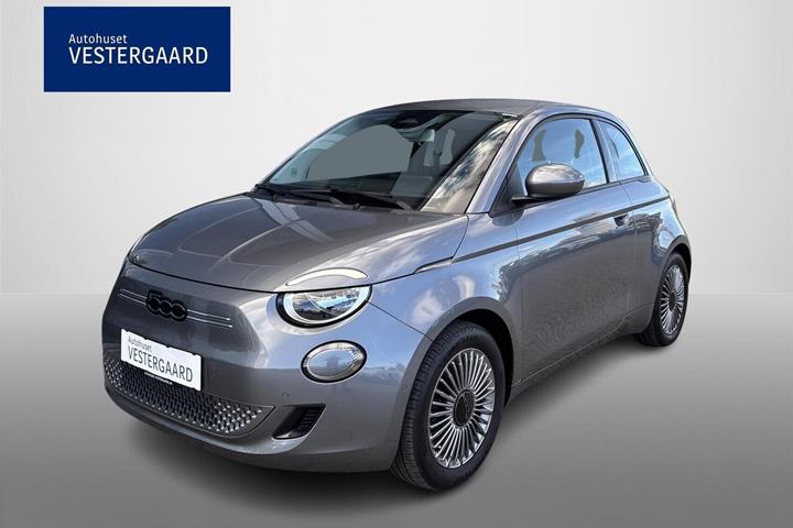 Grå Fiat 500e fra 2023
