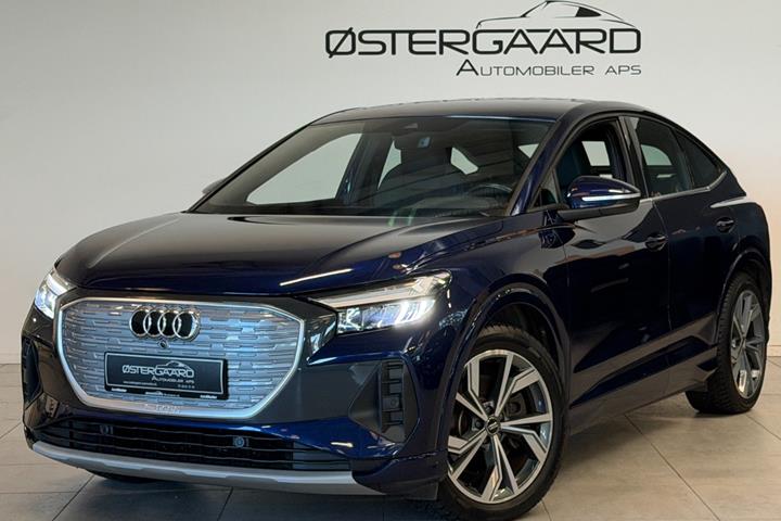 Blå Audi Q4 e-tron fra 2022