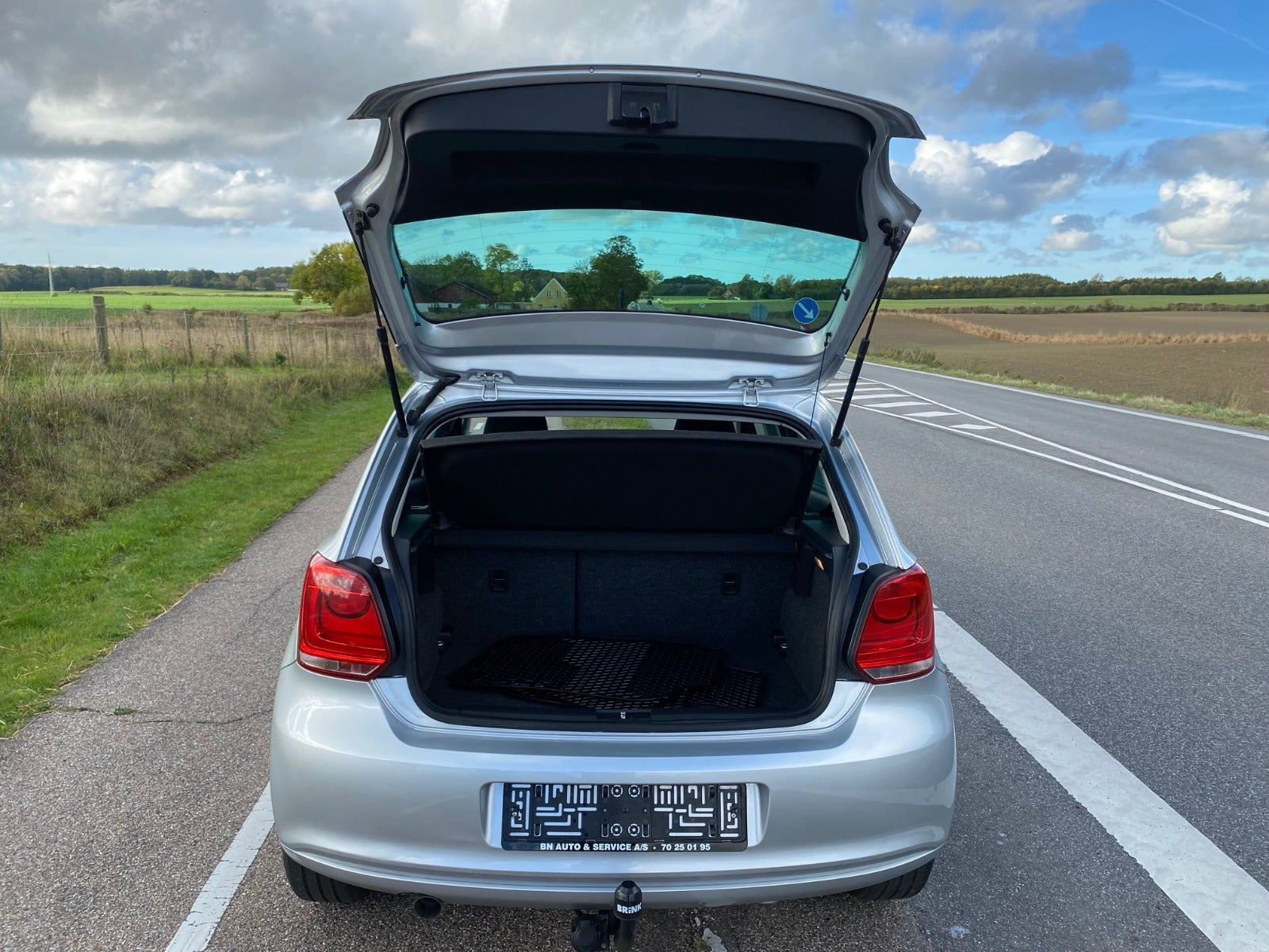 Sølv VW Polo fra 2011